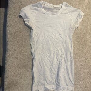 Lululemon swiftly tech short sleeve